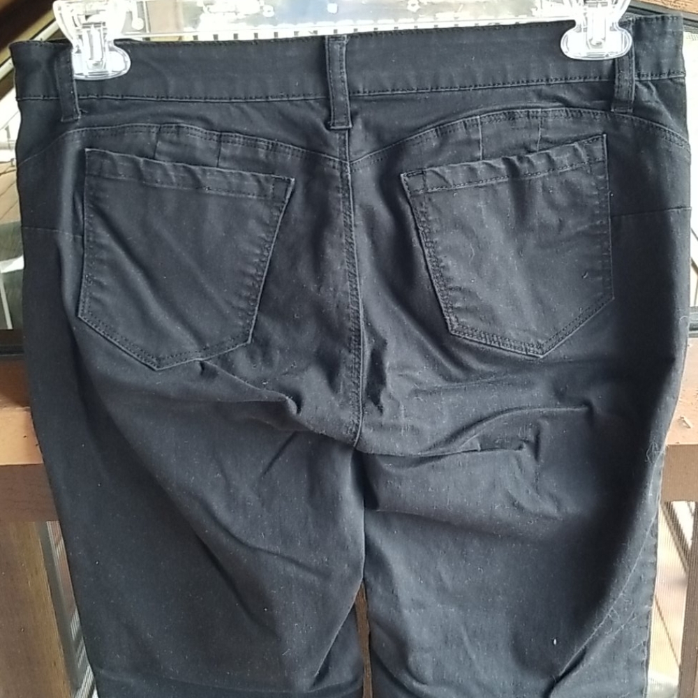 Jeans - Picture 3 of 4